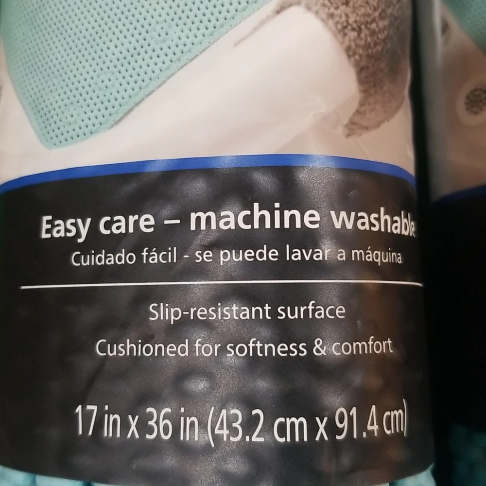 Cushioned bath mat